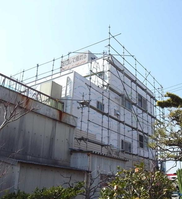 “透湿シート工事が低価格で可能”
